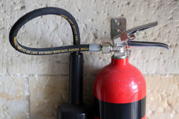 Instalaciones de Extintores · Sistemas Protección Contra Incendios El Peral